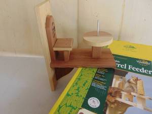 lot 24 image: Wildwood Farms Squirrel Feeder