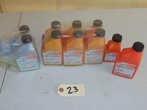 lot 23 image: Mixed Lot of 2 - Cycle Engine Oil - 10 Bottles