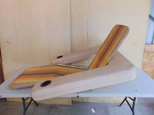 lot 46 image: Floating Recliner Chair