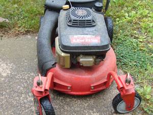 lot 29 image: MTD Pro Lawnmower - 6.5HP Kawasaki Motor with a 21 Cut