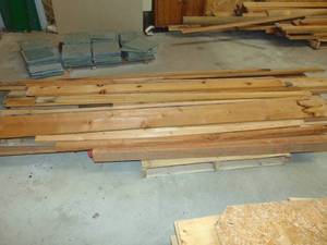 lot 62 image: Mixed Lot of Assorted Lumber up to 10 in Length