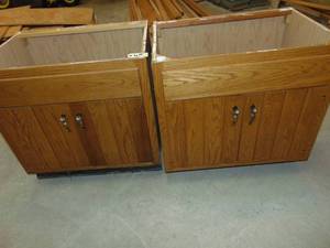 lot 65 image: Cabinets set of 2 - 30L x 21D x 29H