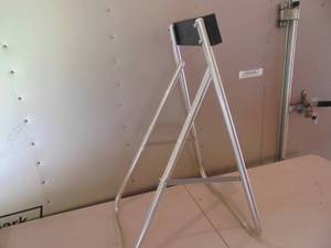 lot 87 image: Boat Motor Stand - 33 High