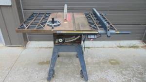 lot 111 image: Sears Craftsman Belt Drive Table Saw - Model - 113.298760