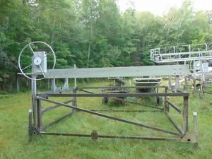 lot 21 image: Hewitt Roll-A-Dock 2400# Aluminum Pontoon Lift with Lift Motor