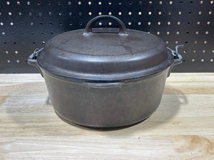 Cast Iron Pot
