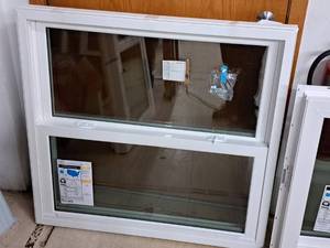 lot 215 image: Endure EN600 Series Double Hung Window 601 39-38x37-38