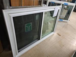 lot 269 image: Minnkota Slider Window 41-14x64-58