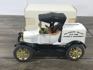 lot 30 image: ERTL Collectibles 1918 Model T Runabout Delware Valley Old Time Power & Equipment 125 scale die cast coin bank