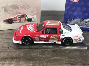 lot 34 image: 2002 Nascar Action Racing Collectibles Historical Series 1986 Mark Martin Thunderbird #2  Miller 124 scale die cast
