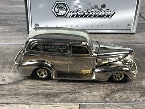lot 41 image: 1999 Racing Champions 20th Anniversary Platinum Collection 1939 Chevy Sedan Matco Tools 124 scale die cast