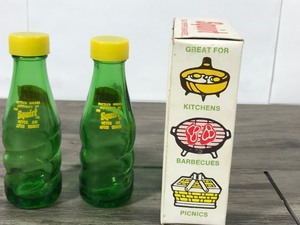 lot 210 image: 1974 Squirt Salt & Pepper Shakers in Original Box
