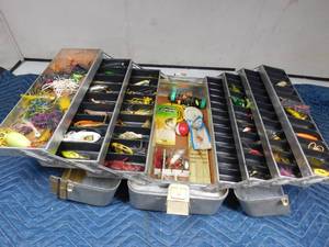 lot 249 image: Vintage metal tackle box of vintage lures and more