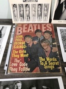 lot 471 image: Beatles Magazines, Band Pictures and Autographed Dallas Cowboys DOD USO show picture