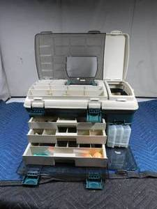 lot 267 image: Lg Plano 737 tackle box with tackle and many compartments