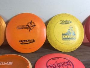 lot 490 image: 7 - Frisbee Golf Discs