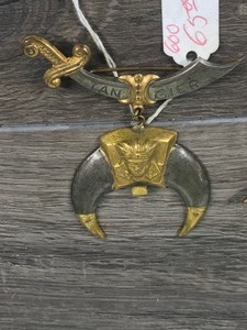 lot 499 image: Lot of Collectibles
