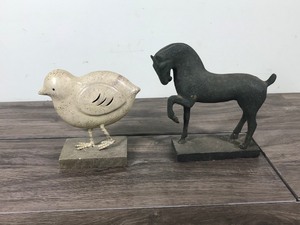 lot 501 image: Metal horse and bird figurine