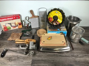 lot 504 image: Vintage baking & cooking tools