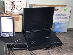 lot 516 image: Lot of Electronics