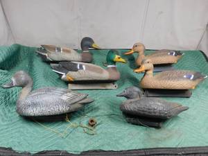 lot 332 image: Duck decoys