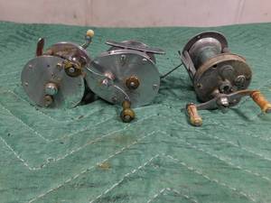lot 347 image: 3 Vintage reels
