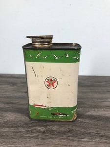 lot 547 image: Vintage Texaco Outboard Gear Oil Can Texaco Advertising