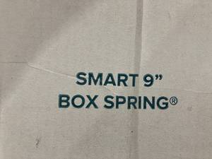 lot 70 image: Zinus Armita 9 Inch Metal Queen Size Smart Box Spring