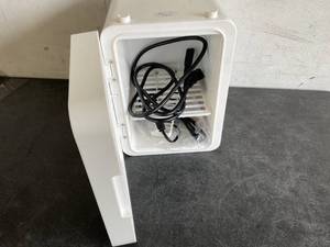 lot 115 image: Easy-Take White Skincare Mini Fridge with Dimmable LED Mirror