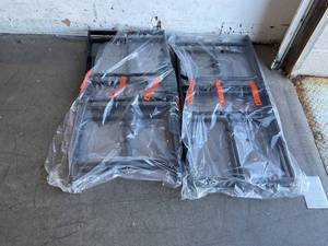 lot 36 image: NEST 14 Inch Heavy Duty SmartFold Twin XL Metal Platform Bed Frame