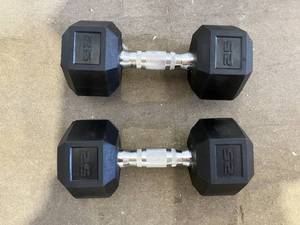 lot 93 image: Amazon Basics Pair of 2 Rubber Encased 25 lbs. Exercise & Fitness Hex Dumbbells