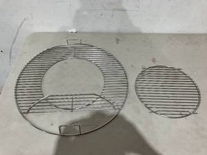 lot 265 image: Adviace 8835 Replacement 21.5 Stainless Steel Round Grill Grates