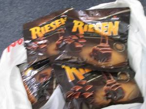 6- 2.65 oz pks Riesen...