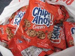 12- 3 oz pks Chips Ahoy Chewy Mini...