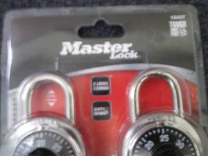 2- 2pks Masterlock Combination Padl...