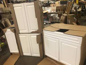lot 24 image: Lot of Assorted Kitchen Cabinets Various Sizes and Conditions Customer Returns See Pictures