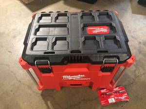 lot 47 image: Milwaukee Packout Tool Box   Customer Returns See Pictures