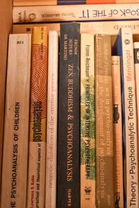 lot 129 image: Box of Psychology Books