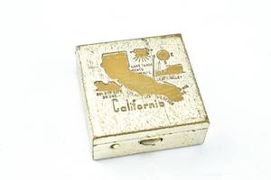 lot 112 image: Group of Geographical Jewelry and Memorabilia