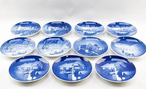 lot 77 image: Set of 11 Christmas Collector Plates by Bing & Grondahl