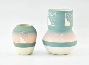 lot 238 image: Pair of Sioux Pottery Gradient Vases