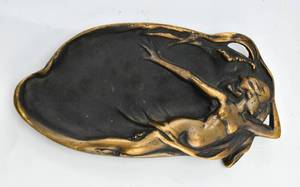 lot 163 image: Metal Art Noveau Trinket Dish