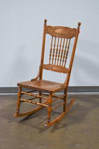 lot 182 image: Antique Rocking Chair