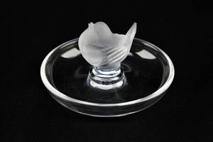 lot 287 image: Lalique Crystal Sparrow Trinket Dish