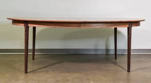 lot 252 image: Mid-Century Modern Two-Tone Wooden Dining Table