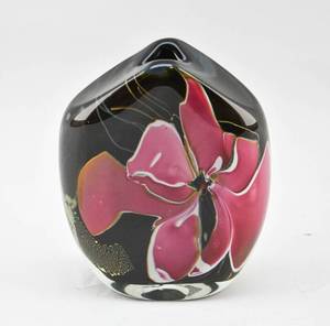 lot 304 image: The Glam Eye Black Art Glass Vase 1990