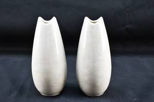 lot 393 image: Pair of McCoy Pearlescent Cascade Line Vases