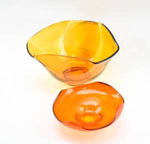 lot 58 image: Two MCM Amber and Orange Toned Bowls with Ruffled Edges