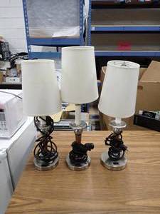 lot 43 image: Lot of 3 desk lamps  25 tall