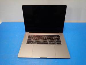 lot 59 image: Apple&nbspMacBookPro13,3 A1707 MLH32LLA &nbspINTEL(R) CORE(TM) I7-6700HQ CPU  2.60GHZ  16GB DDR4 SDRAM  251GB SSD  15.0 screen with 3360 x 2100 2K resolution  Includes IOS  No power cable